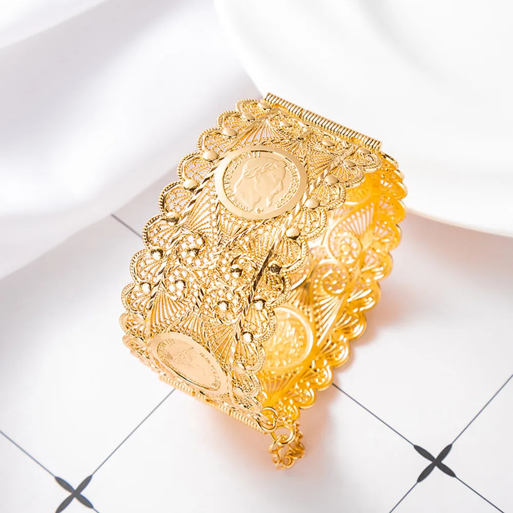 

Bohemian Golden Coin Bangle Intricate Hollow Carved Craft Fine Jewelry For Travel Photoshoot Daily Wear