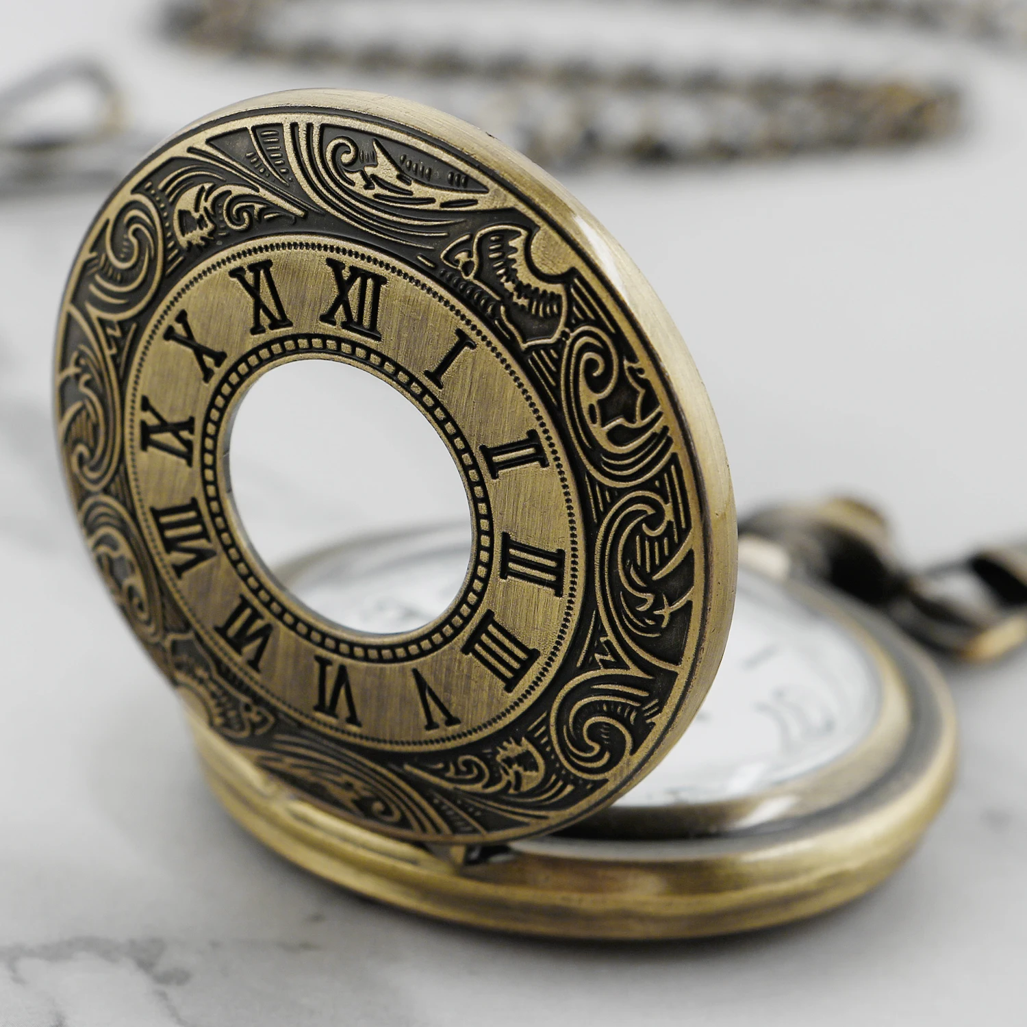 Exquisite Retro Digital Quartz Pocket Watch Gift for Men and Women Practical Popular Pockets Chain Watches Reloj De Bolsillo