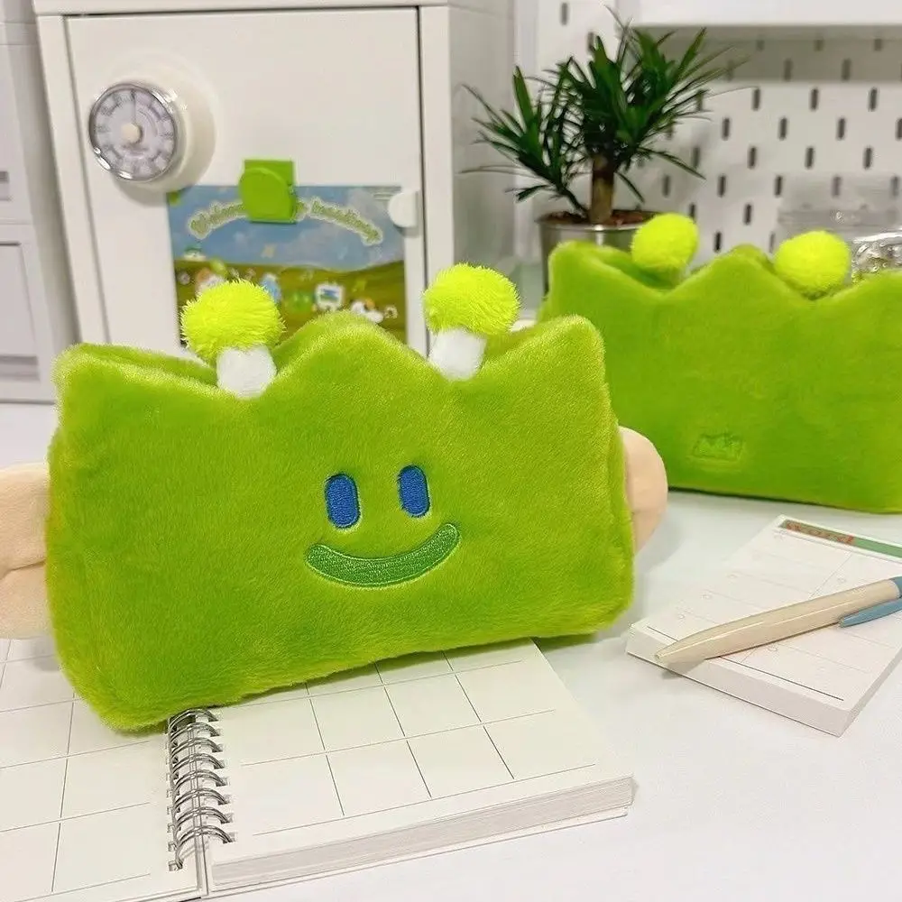 

Новая сумка для ручек в форме травы, плюшевый пенал большой емкости, мультяшная многофункциональная сумка для канцелярских принадлежностей, офисная сумка