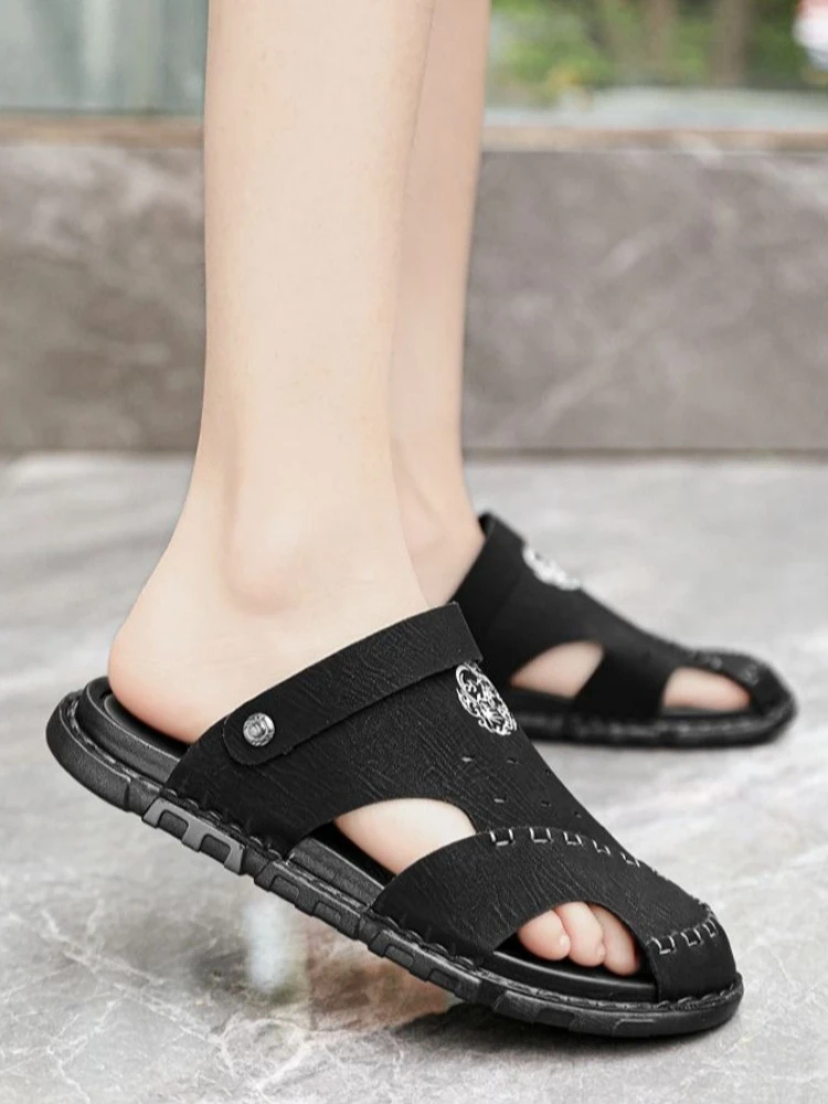 Men Summer Clogs Sandals Hand Stitched Closed Toe Outdoor Non Slip Beach Casual Comfortable Shoes for Male