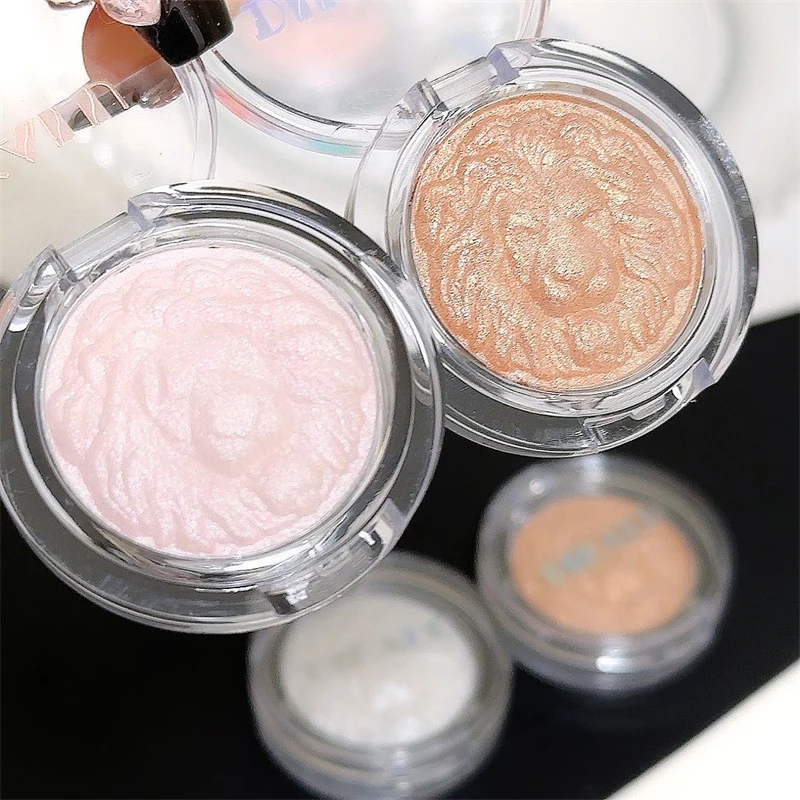 باليت هايلايتر دي كالو مونلايت وايت، لامع عالي اللمعان، يضيء ويكونتور، طبيعي وطويل الأمد، مستحضرات تجميل للوجه