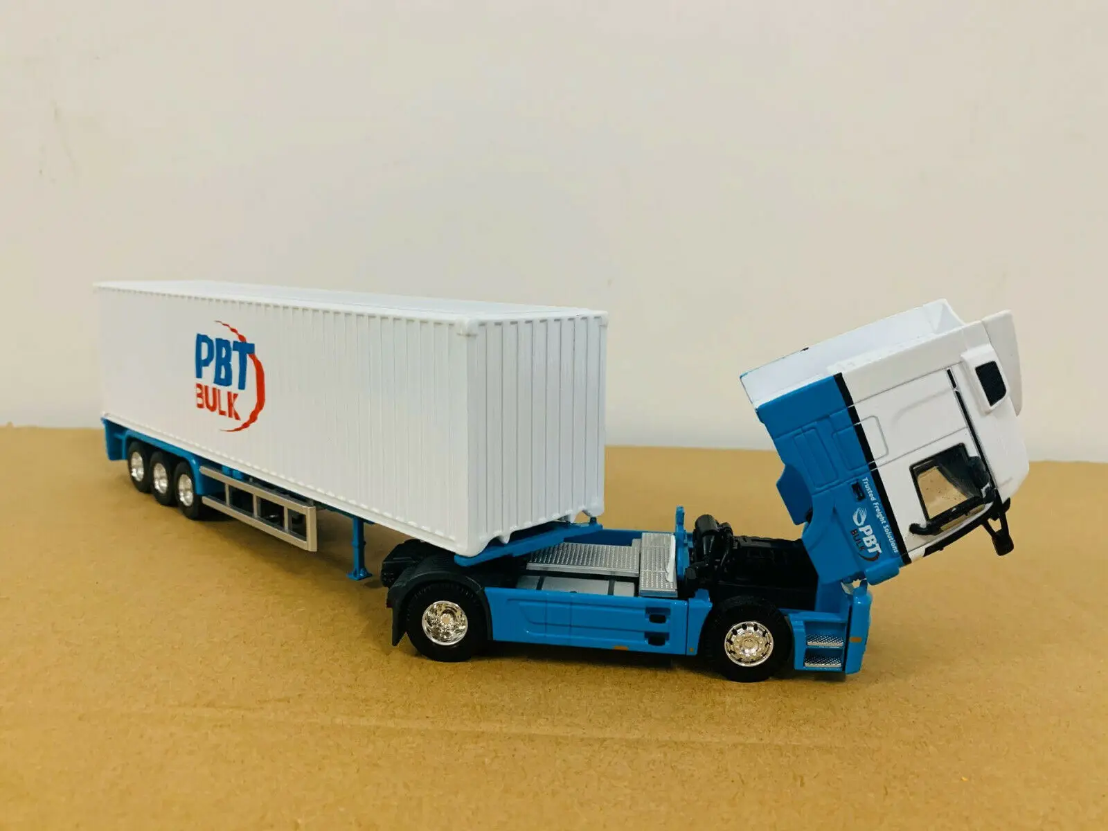 PBT BULK Container Truck Model 1/50 Scale Metal Model New in Box