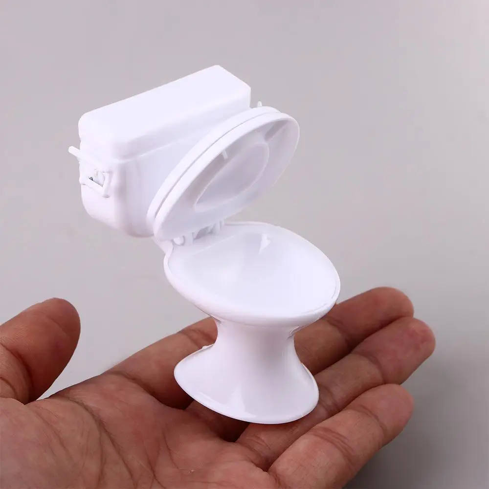 Badezimmerzubehör Toilettenspielzeug Baby Pretend Toys Weiße Toilettenmöbel Spielzeug Vintage Badezimmer Modellierung Puppenhausmöbel