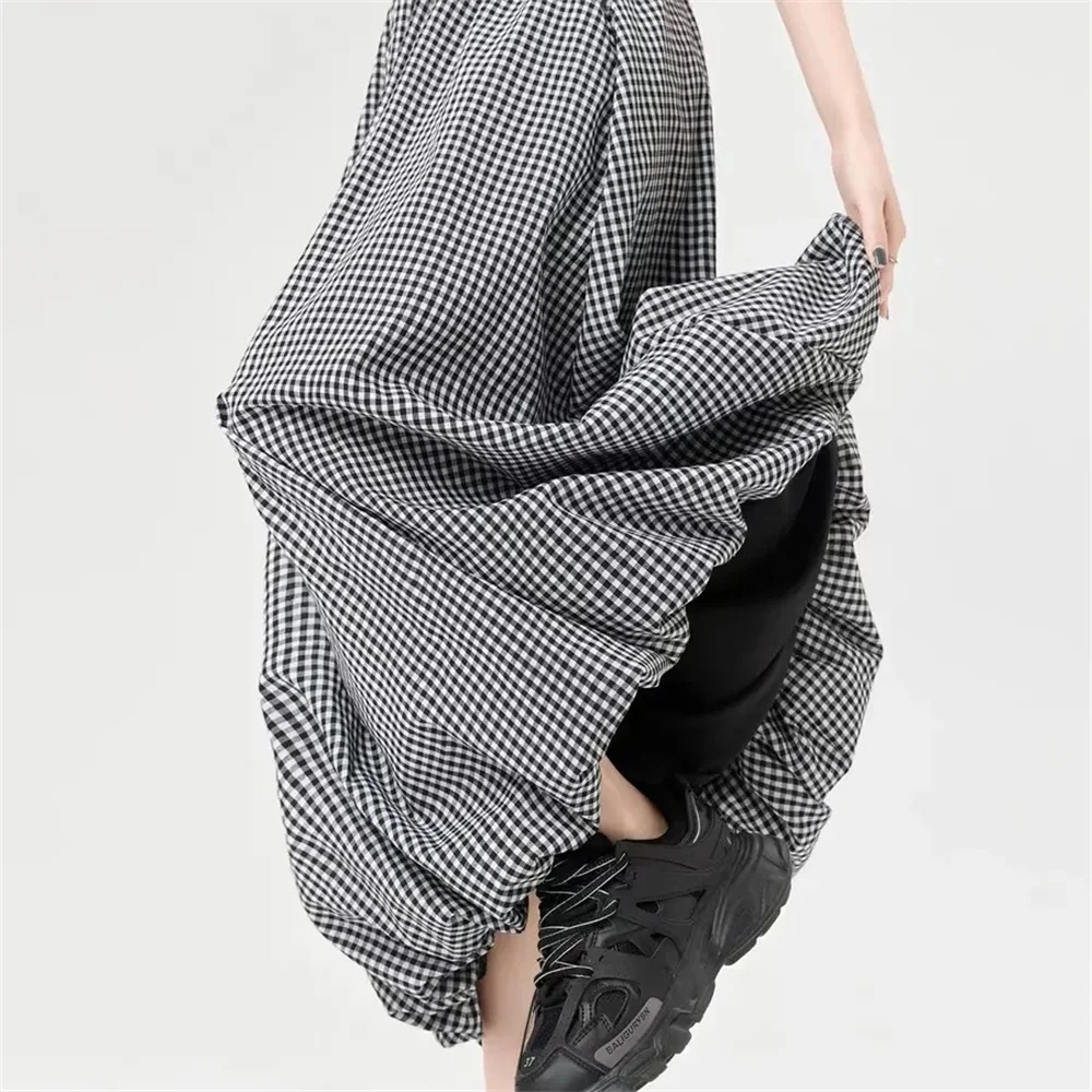 Japanese Double Layered Floral Bud Skirt Autumn Winter High Waist Cake Black White Plaid Long Pleated Skirt Women Streetwear
