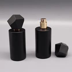 1pc 50ml Large Capacity Glass Perfume Bottle Black Polyhedral Lid Refillable Spray Bottles Empty Makeup Fine Mist Dispenser