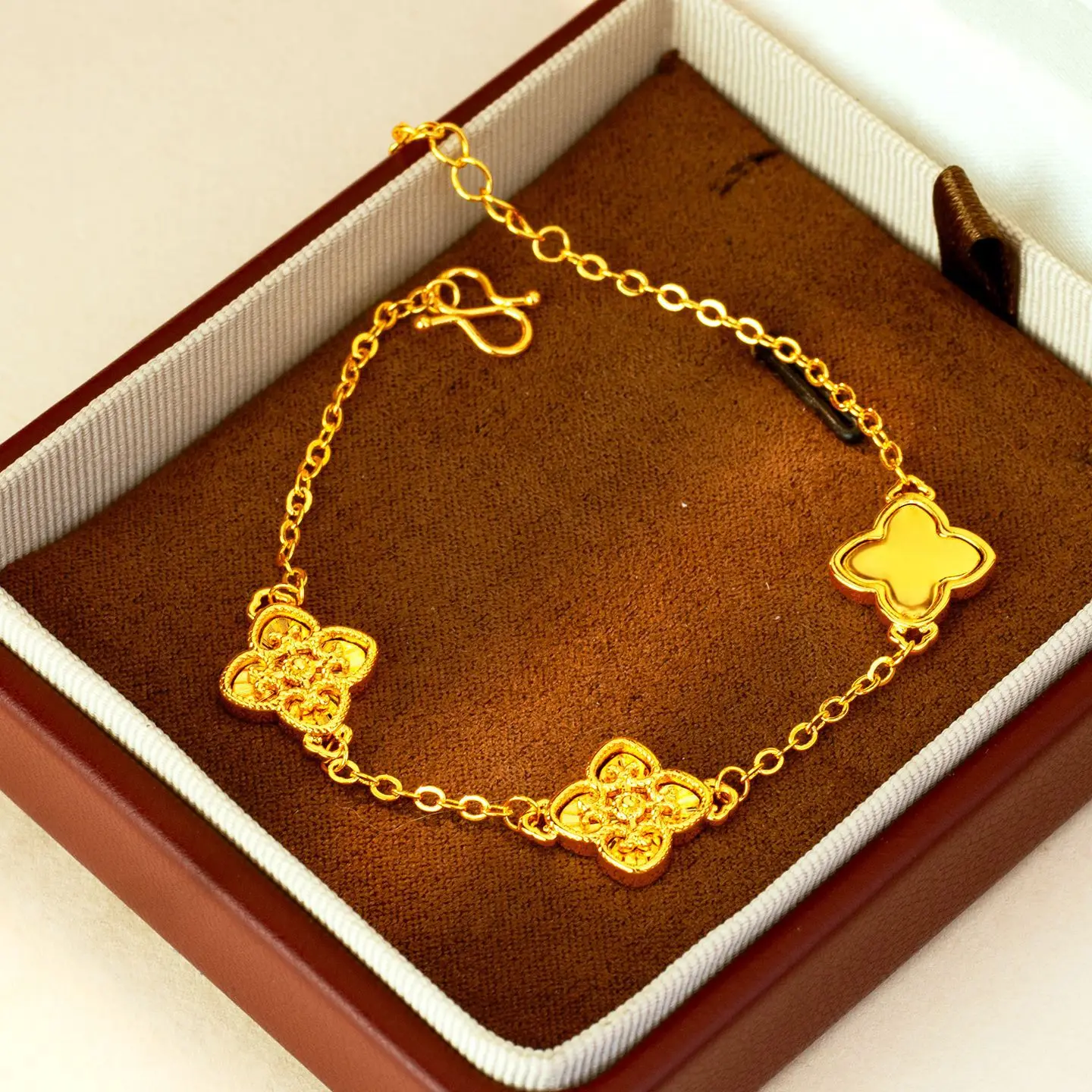 

Luxury 24K 9999 Pure Gold real gold Women's Plum Blossom Bracelet All-match Lucky Grass Bracelet