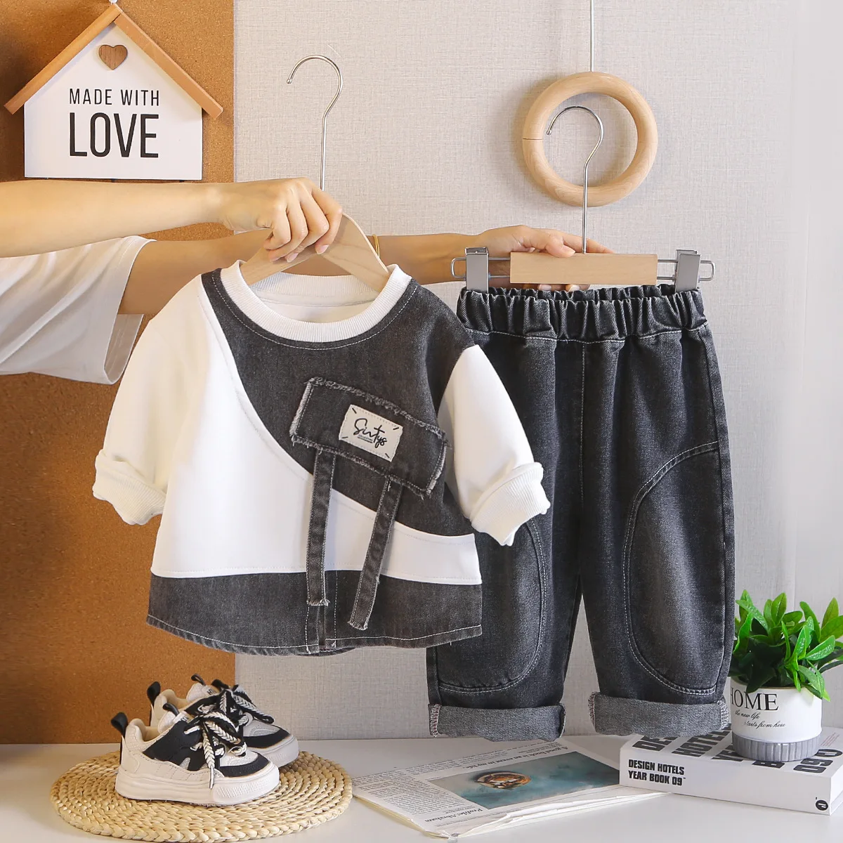 Boys Designer Luxury Clothes Korean Fashion Kids Outfits 2026 Spring Autumn Fashion Patchwork Long Tops and Pants Two Piece Set