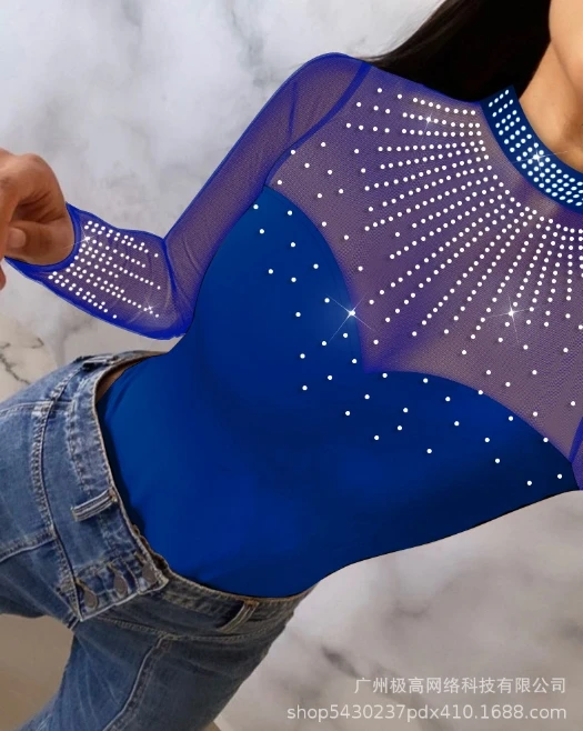 Bodysuit de malha pura feminina, slim fit e nádegas sexy, decoração de strass, nova moda, verão, 2024