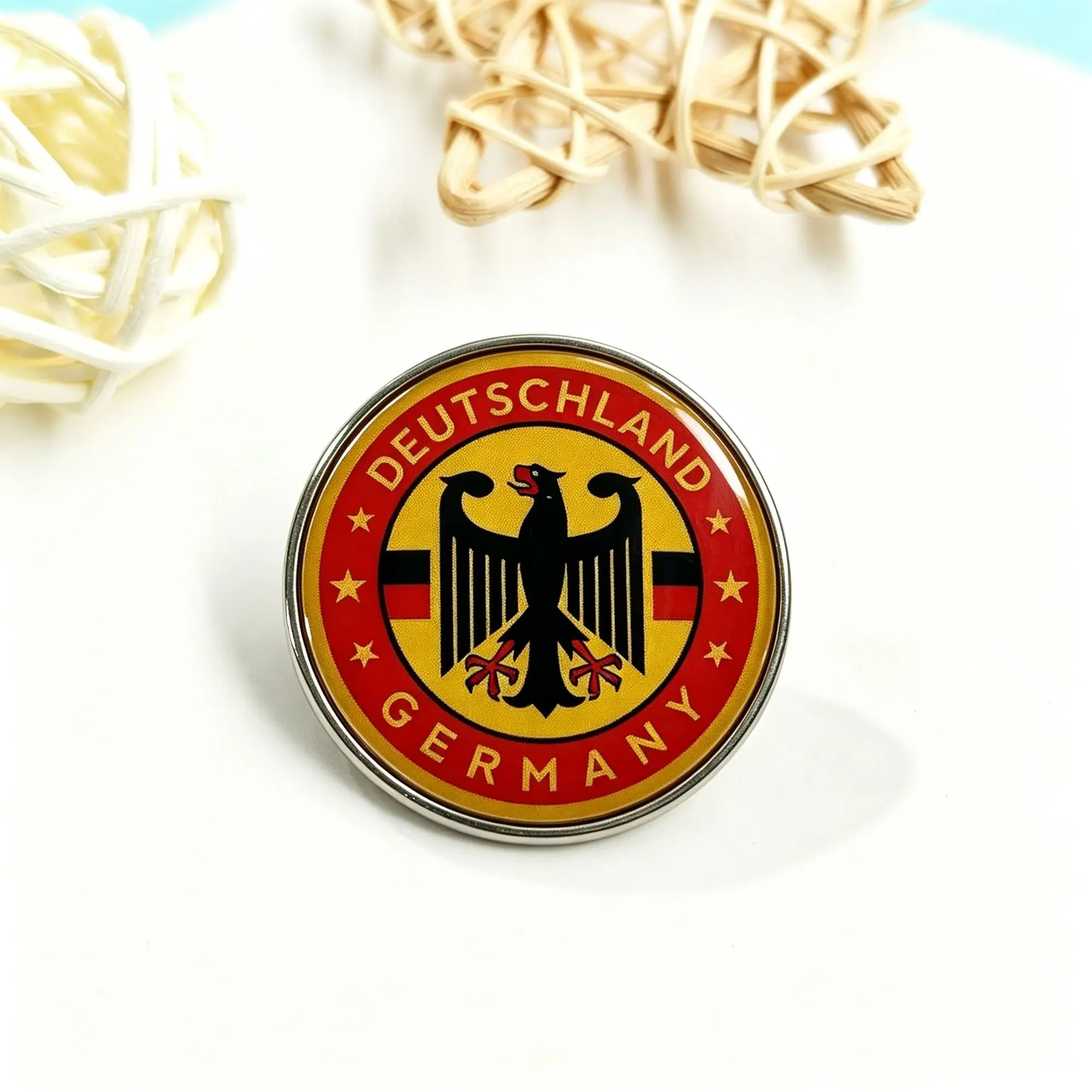 1PC Germany Round Enamel Lapel Pin Vintage Brooch Badge Travel Souvenir Decoration Craft Gift for Men and Women