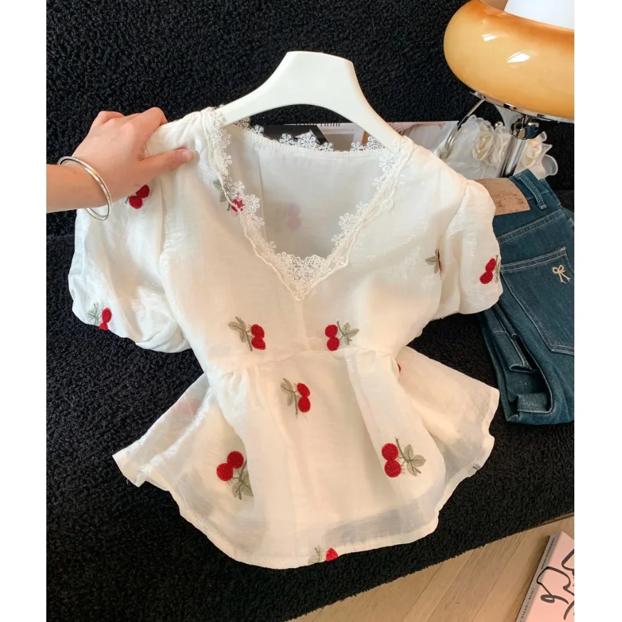 

Sweet Embroidered Cherry Bubble Sleeve Anti-Aging Short Shaped Women's Summer Slimming Design Sensation Chiffon Top
