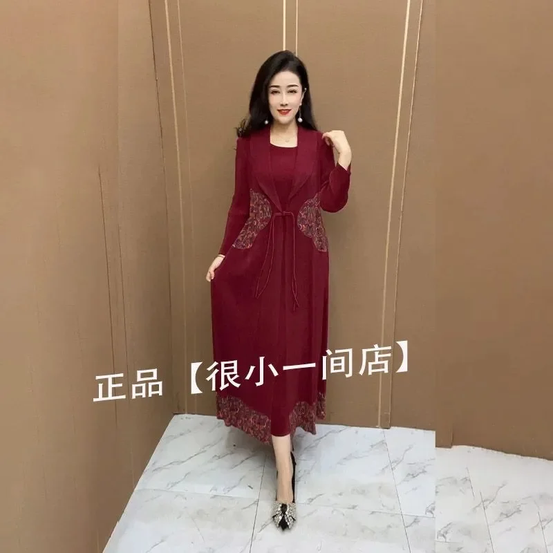 

24 Spring Autumn Middle aged Mom Fashionable Mid Length Fake Two Piece Fashion Dress women New Korean Waist Waist Slimming Dress