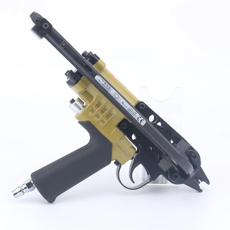 Pneumatic C-type nail gun, car seat chicken coop