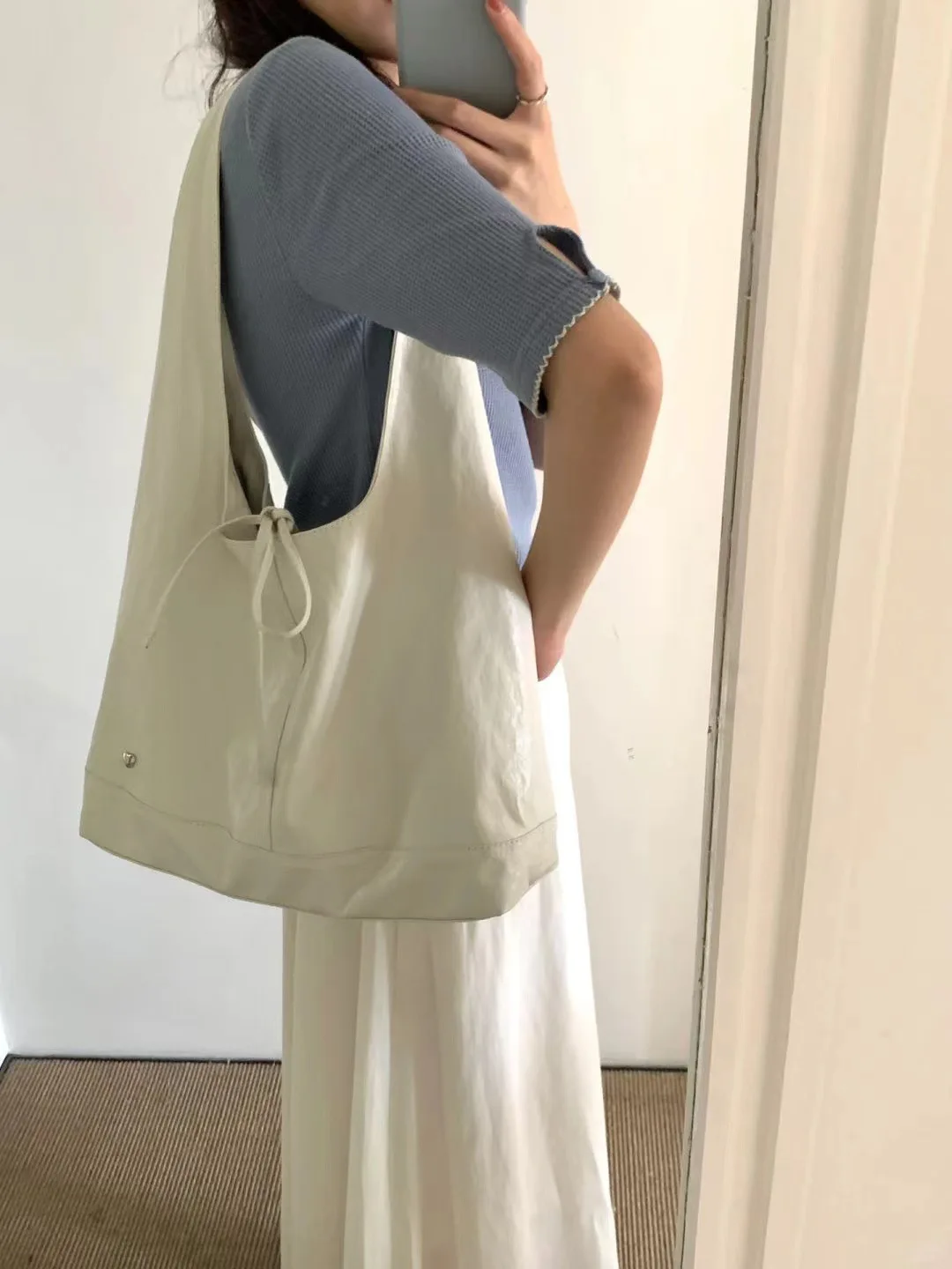 Sac à bandoulière simple de grande capacité pour femmes, fourre-tout polyvalent avec nœud papillon français, nouveau petit Desi