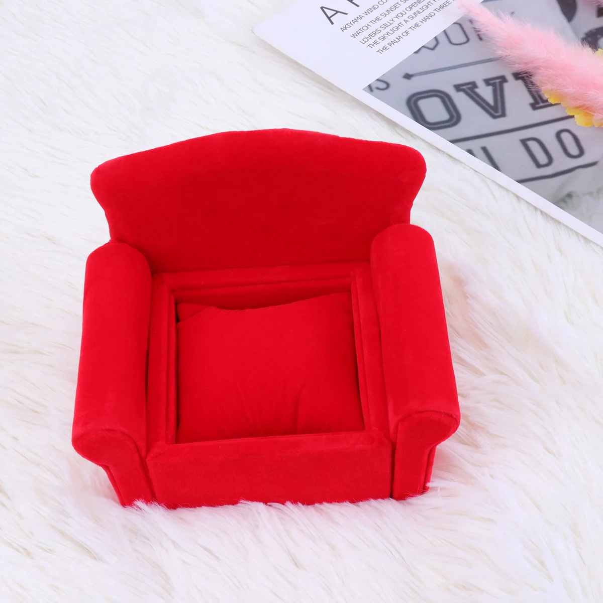 

1pc Watch Box Sofa Shaped Jewelry Storage Organizer Elegant Display Rack For Watch Jewelry Collection Red Color Portable Durable