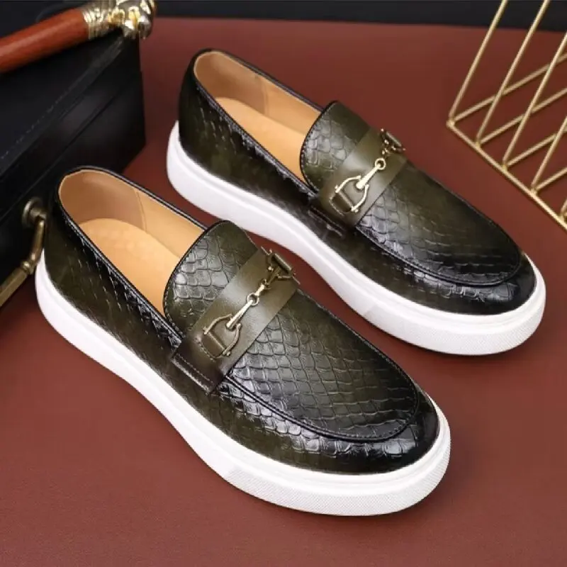 

Men Casual Business Vulcanized Shoes One Foot Outdoor Comfortable Walking Shoes British Business Loafers Sizes 38-46 Men Shoes