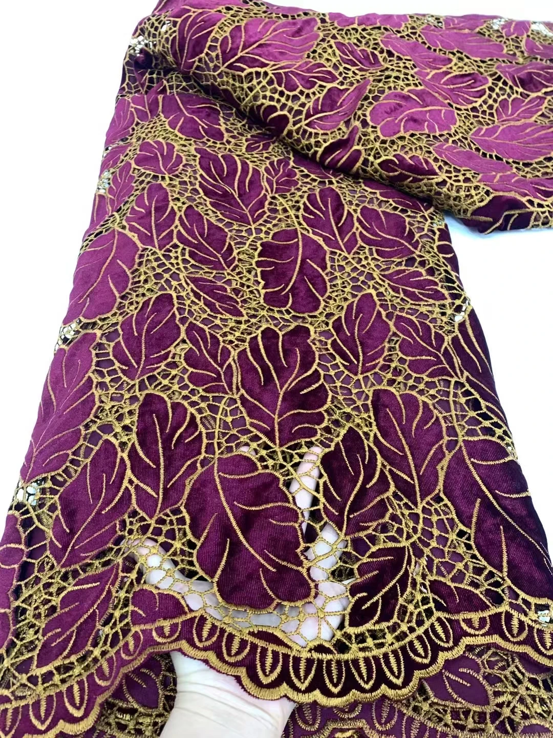 

French Fashion Velvet Lace Fabric 5Yards High Quality African Velvet Lace Fabric Nigerian Lace For Sewing Women Dresses Material