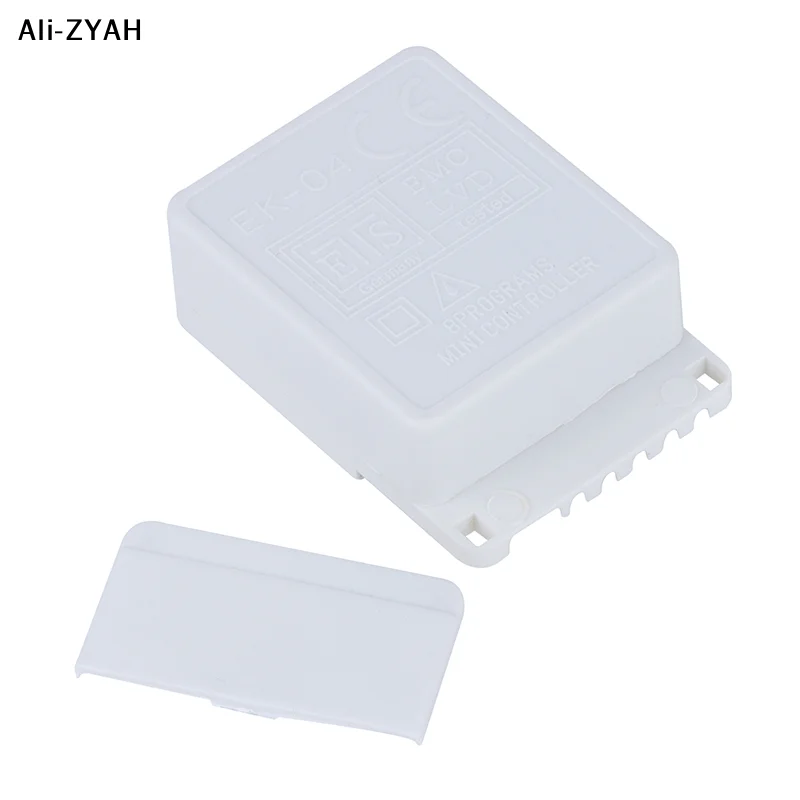 

Светодиодная лента CE-04 с 8 режимами свечения, гибкая, с регулируемым диммером и контроллером-переключателем (имитация)