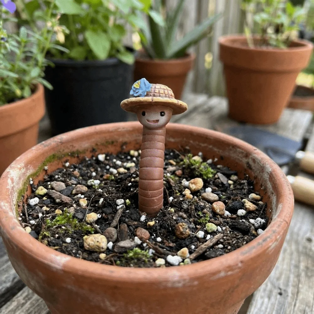 3PCS/SET Realistic Earthworm Flowerpot Decoration Resin Decorative Earthworm Ornaments Novelty Mini Landscape Statues
