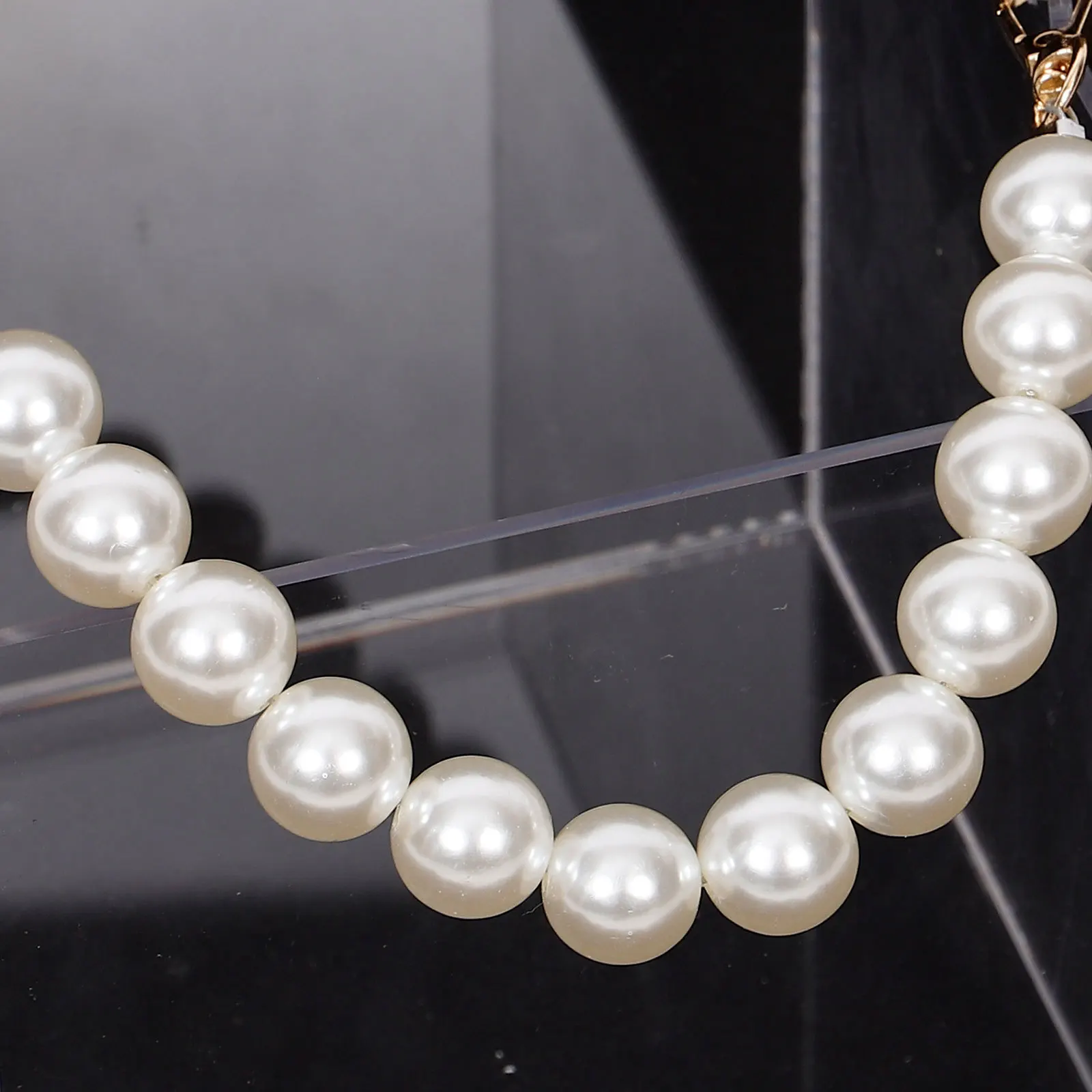 

Transparent Candy Box Pearl Handle Durable Acrylic Storage Small Favor Box Lightweight Wedding Candy Holder Gift Container