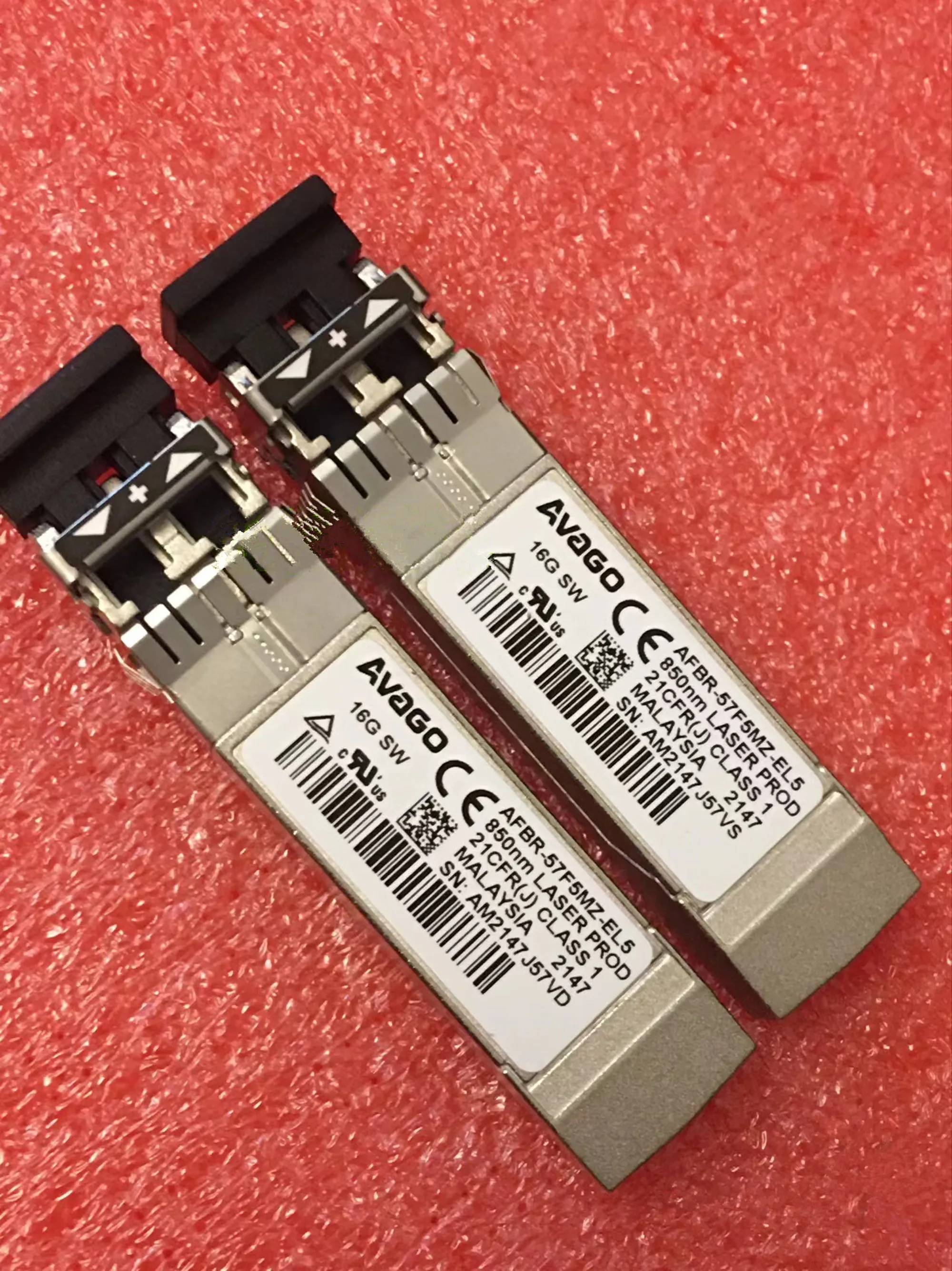 

AVAGO SFP 16G Fiber Optical Module 850nm 100M LC/AFBR-57F5MZ-EL5 Multimode 16GB Optical Switch Transceiver