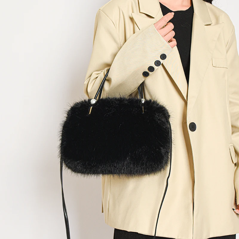 

Women Leather Luxury Classic Designer Fashion Shoulder Crossbody Tote Bag Elegant Handbag For Modern Daily Comfort