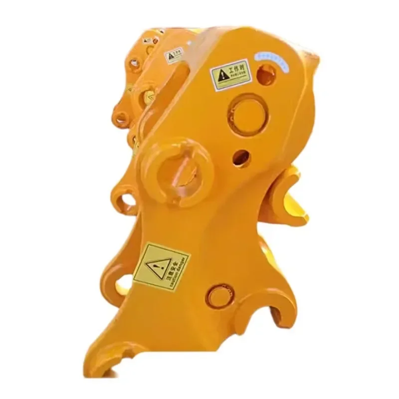 

Quick change connector for hydraulic cylinder excavator