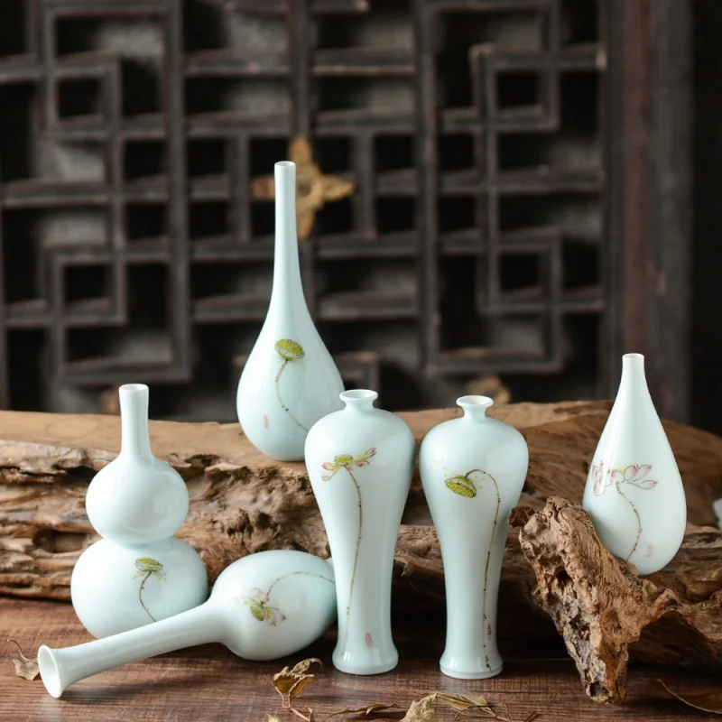 

★Mr. Qing Misty Blue Small Vase Flower Holder Handmade Hand-Painted Lotus Seedpod Vase Furniture Creative Home Decoration