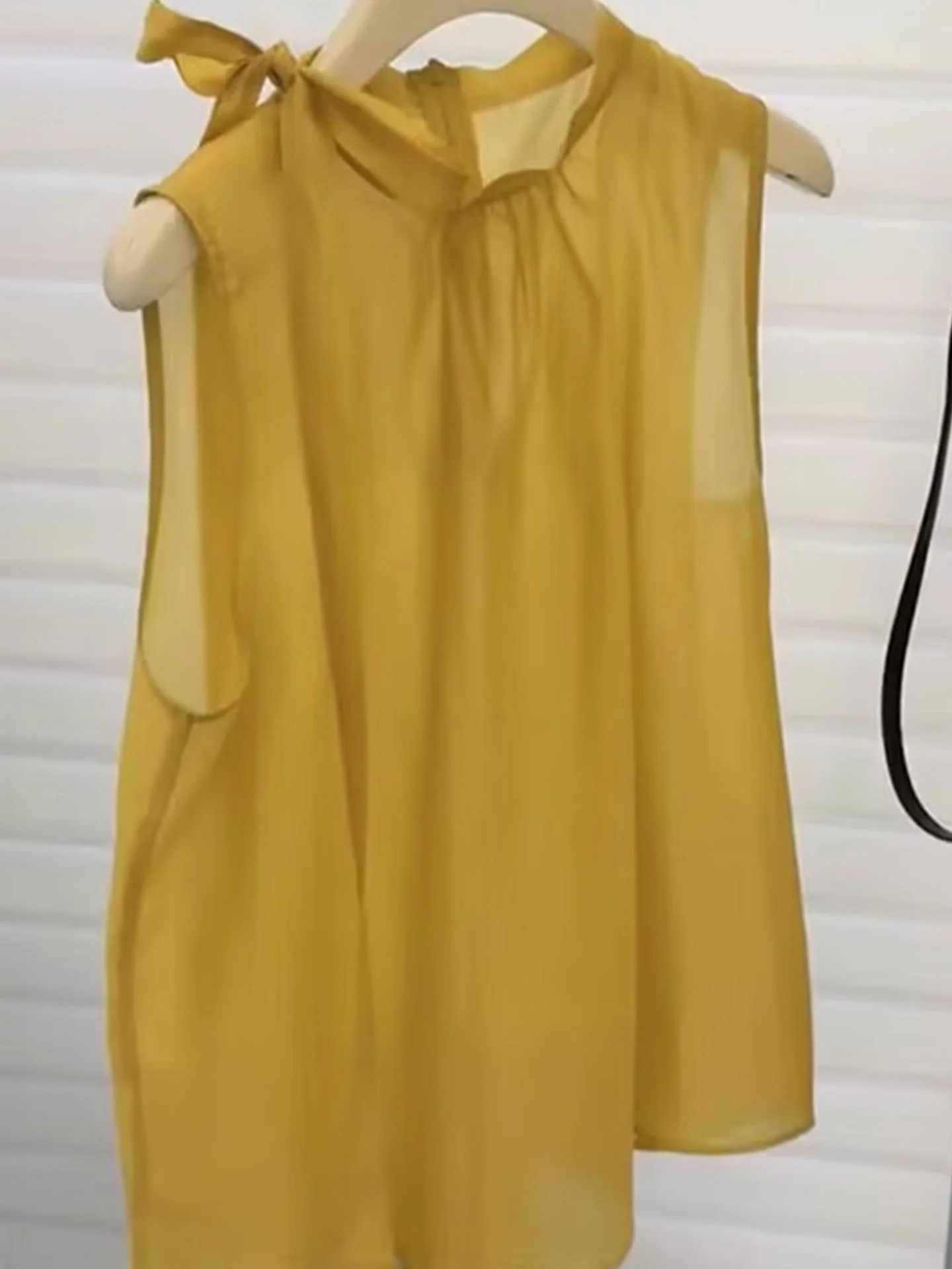 

Шелковый шифоновый жилет-накидка Ele для женщин: модный тренд лета 2025 в корейском стиле, прямой крой