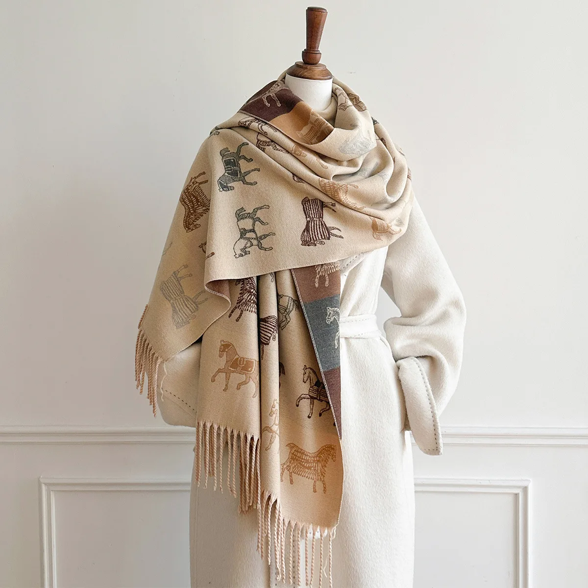Winter Scarf Women Luxury Horse Print Female Shawl Wrap Elegant Poncho Lady Thick Warm Blanket Gift Echarpe Pashmina 2026