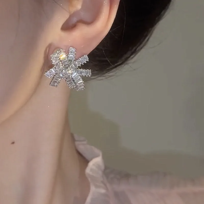 Korean Style Luxurious Exquisite Large Bow Micro Inlay Zircon 925 Silver Needle Temperament Versatile Dinner Earrings for Women.