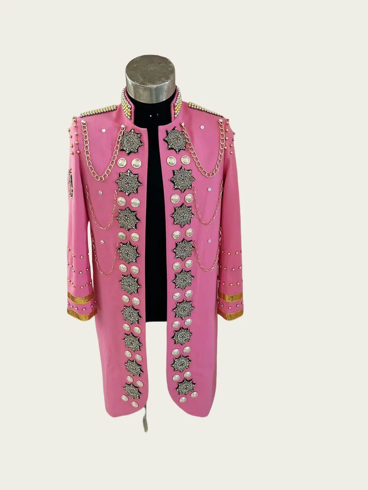 Nueva chaqueta rosa personalizada con cadena de Metal de largo medio para hombre, disfraces de Gogo para espectáculo en escenario, ropa de actuación para bailarina y cantante de fiesta en Club