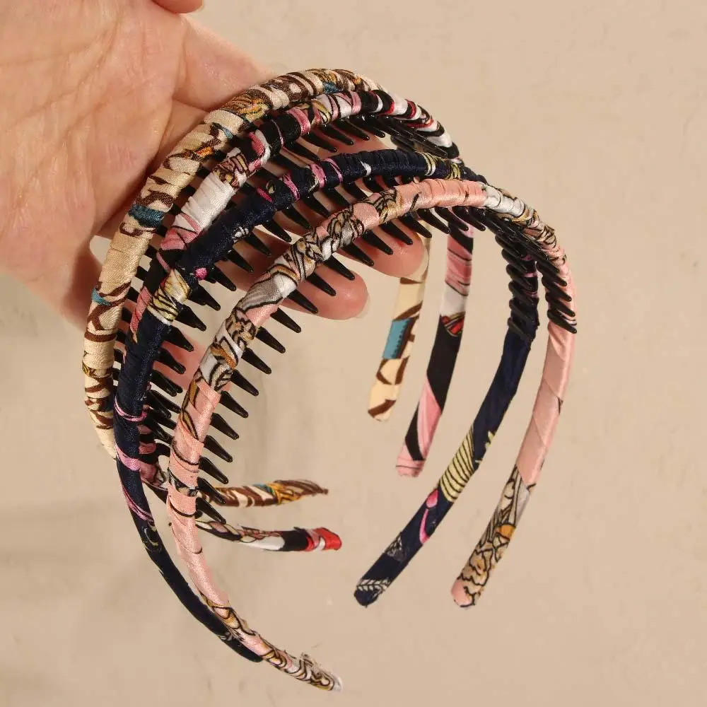 أنيقة حلوة غير قابلة للانزلاق للفتيات أغطية الرأس غسل الوجه مسننة عقال النساء الشعر هوب البلاستيك الكورية نمط العصابات الشعر