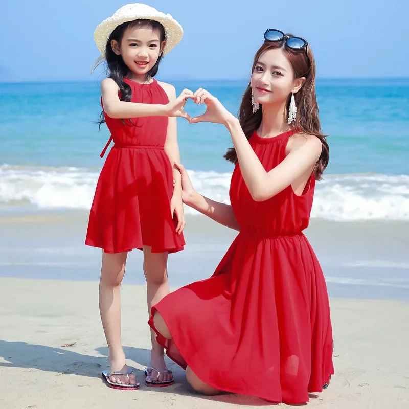 Vacation Look Mother and Daughter Red Dress Summer Holiday Mom and Baby Girl Elegant Dresses Beach Mummy and Me Equal Clothing