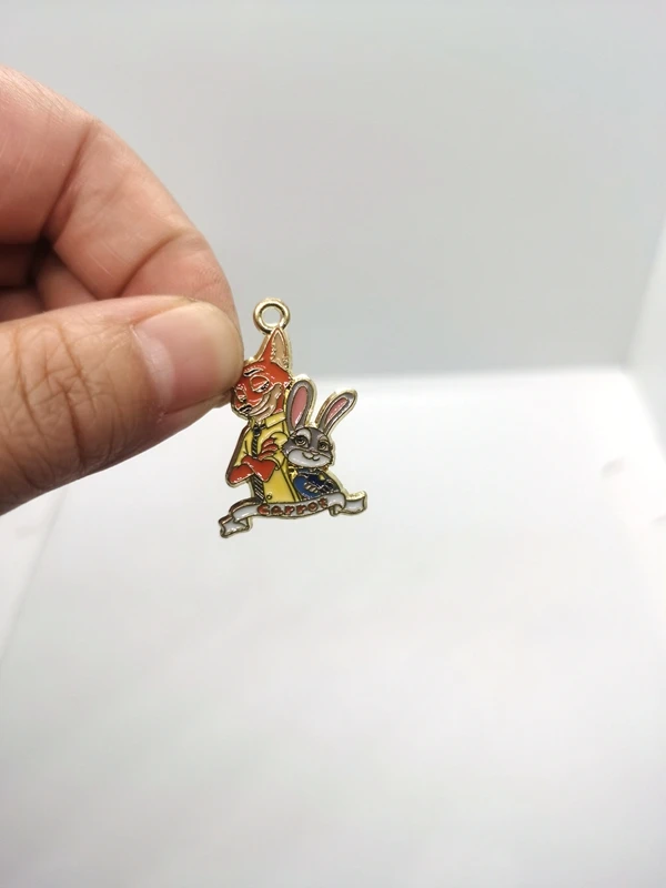 ديزني 10 قطعة Zootopia المعادن المينا أقراط مُزينة بحُلي لتقوم بها بنفسك مفتاح سلسلة قلادة قلادة سوار مجوهرات النتائج اليدوية هدية #1