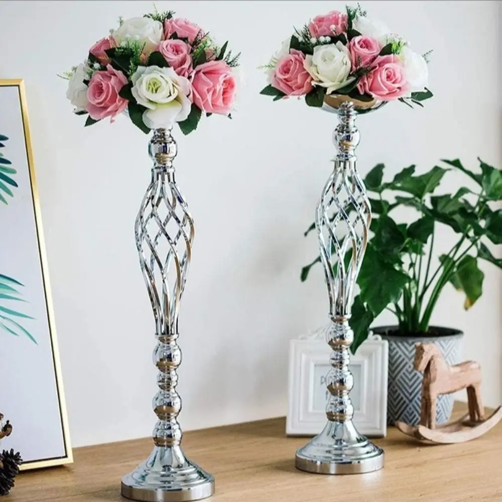 

Flower Utensils Vintage Golden Flower Stand Hollow Design Decorative Metal Art Flowers Romantic Iron Art Vase Candlelight Dinner