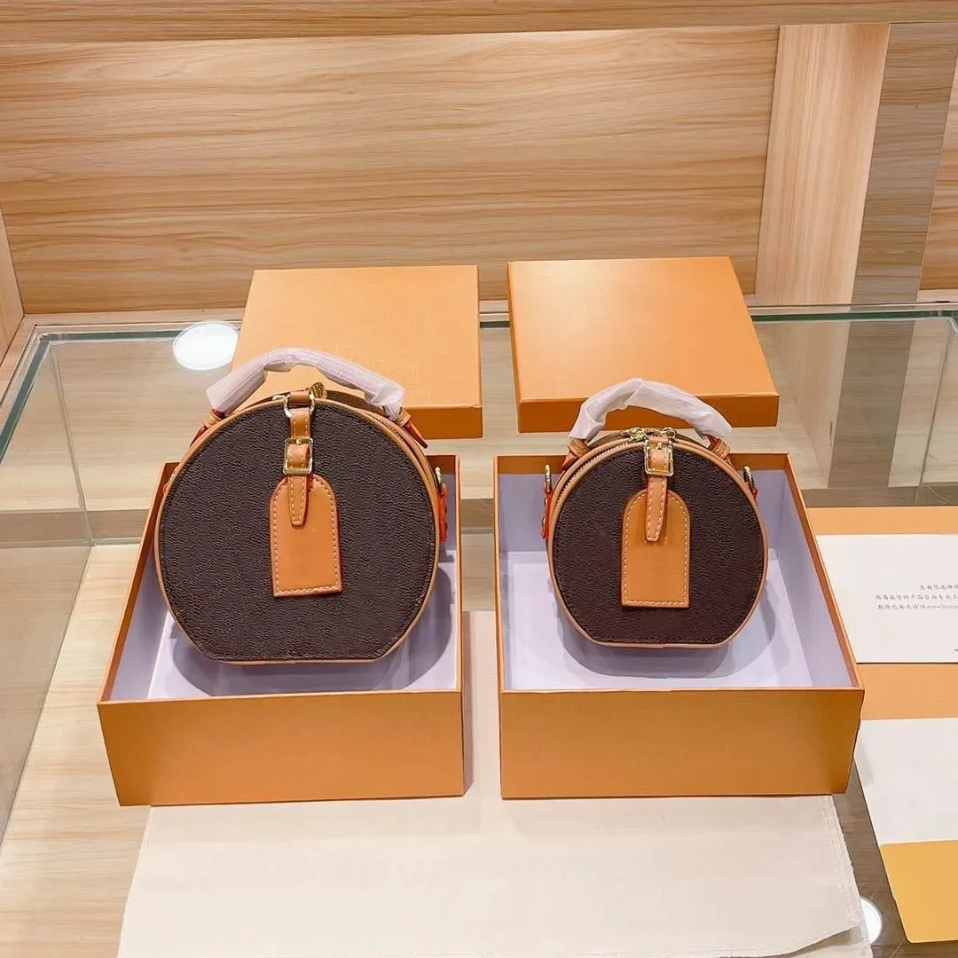

Designer Mini Round Crossbody Purse for Women Luxury Leather Vintage Monogram Circle Bag with Detachable Strap Lightweight Top H