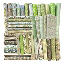 7pcs Cotton Green Fabric Combination, Small Floral Plain Cotton Fabric, Handmade DIY Patchwork Doll Clothes 25cm * 25cm