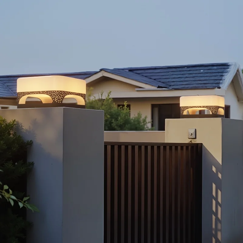 Solar powered LED outdoor waterproof column headlights courtyard lights fence and gate side column lights