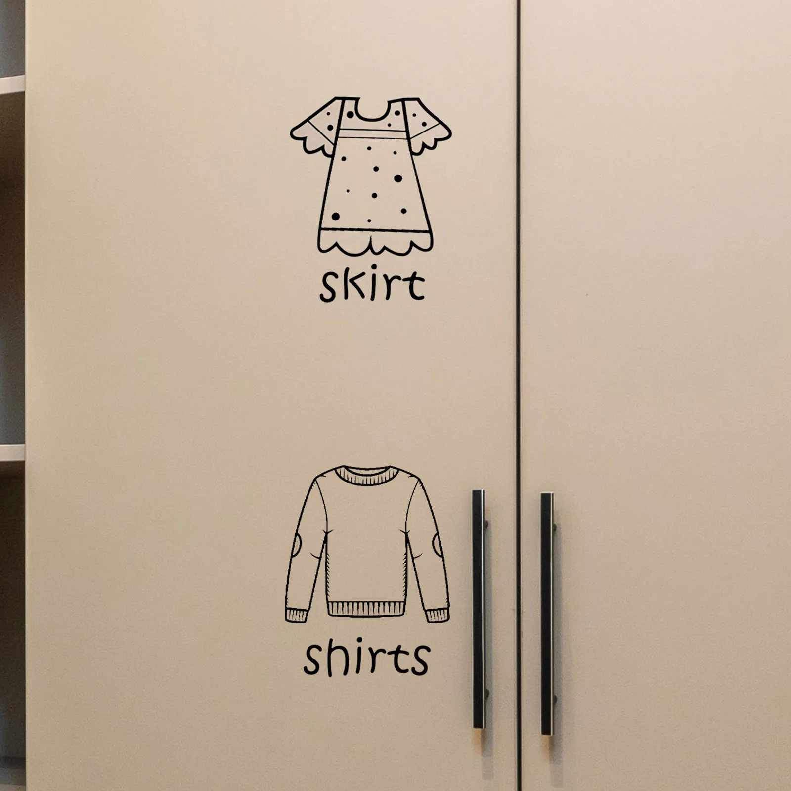 

Clothing Sort Sticker 1 Sheet PVC Material No Residue Removal Clothes Organization Label Wardrobe Classification Decal