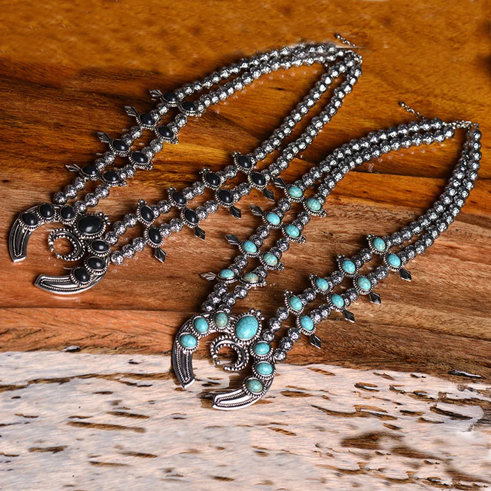 

Choker Necklaces for Woman Horn Women Ox Vintage Alloy Turquoise Horns Retro Miss