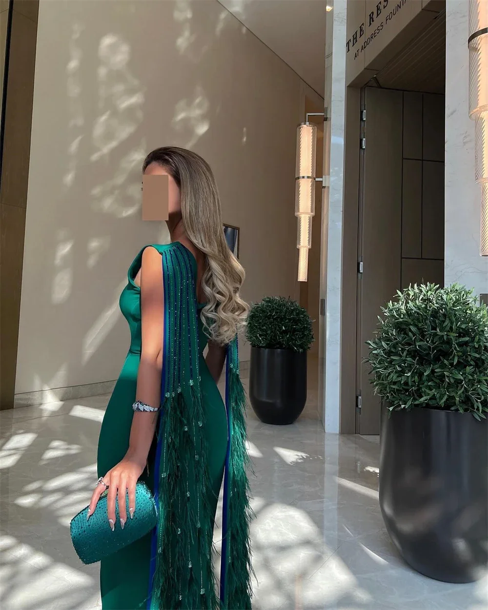 Customized ديد في فساتين Scoop Neck Feather Women 2023 New Formal Occasion Evening Gown Mecca Cocktail Dresses Modern Style Hig