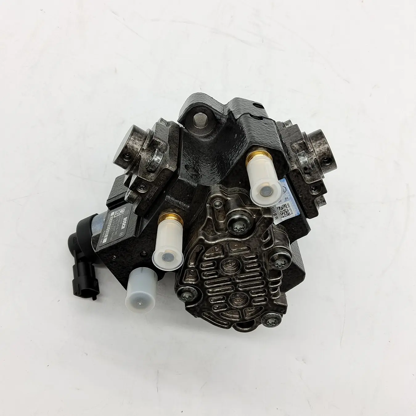 

Foton Cummins fuel pump 4990601 Foton Cummins ISF2.8 engine parts