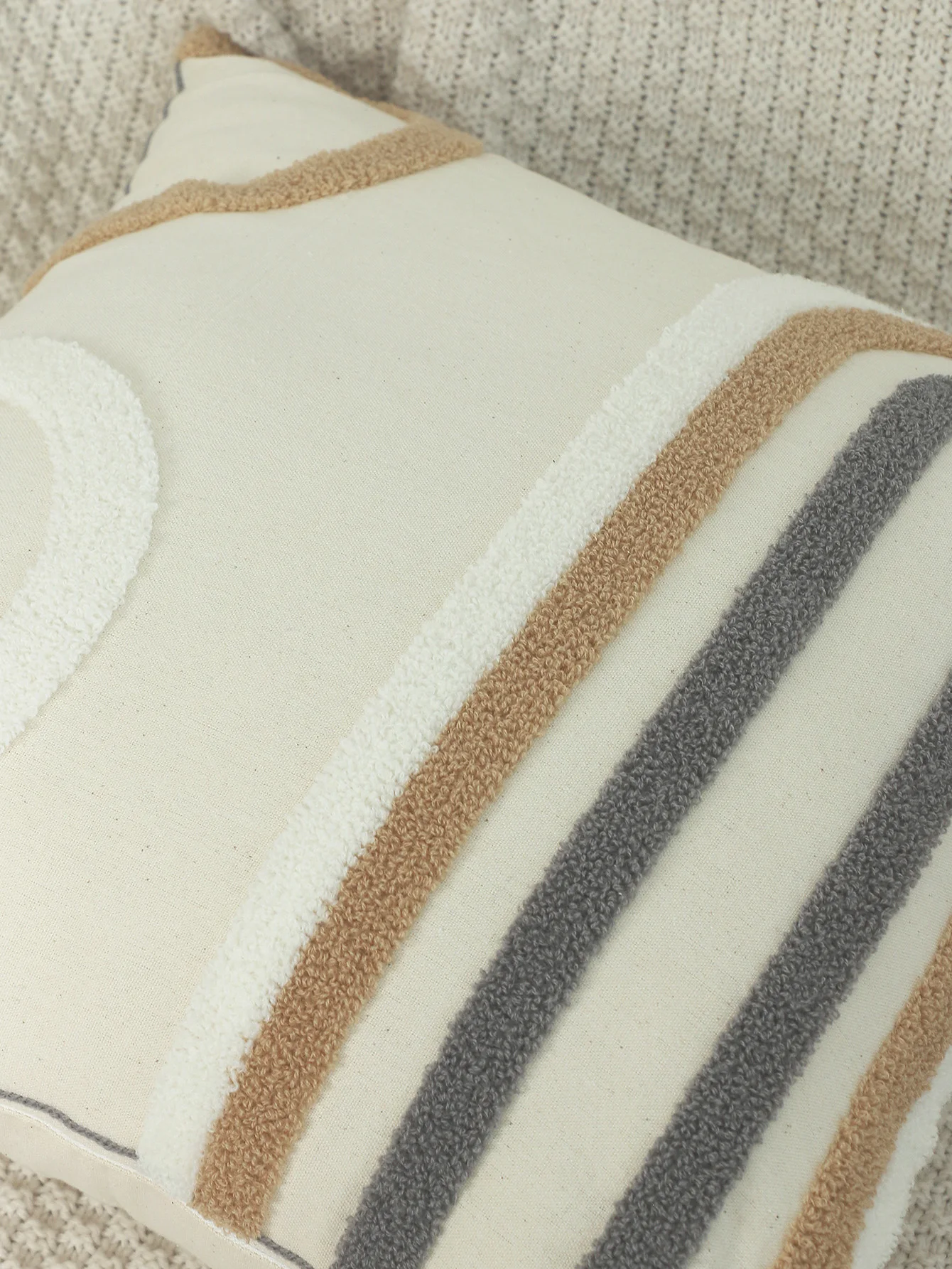 1pc, Embroidered Canvas Runway Circle Towel Pillow Cover, Soft and Stylish Decor for Your Home
