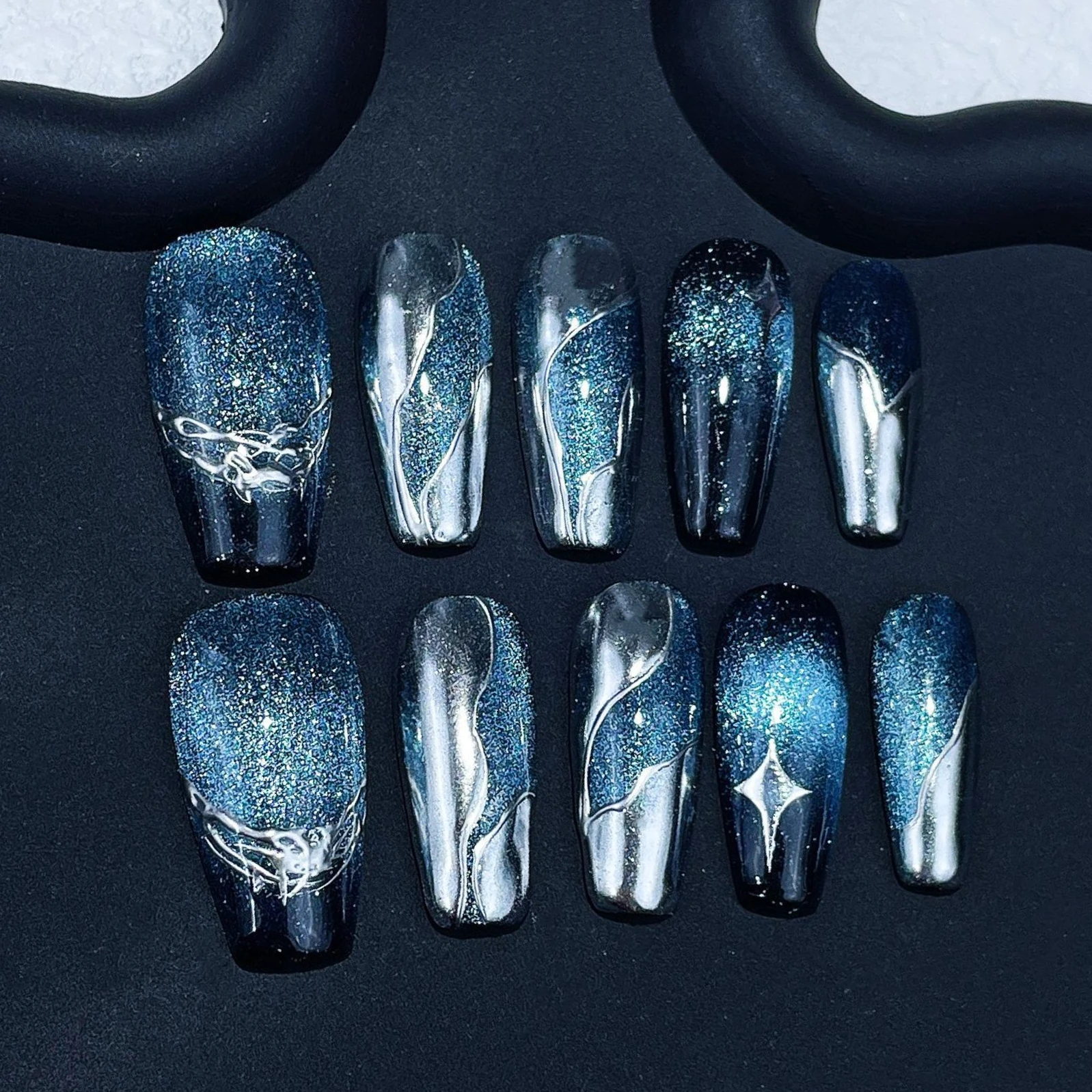 10Pcs Handmade Press on Nails Full Cover Shiny Blue Cat Eye Moon Rhinestone Spice Girl French Square Fake Nail Autumn and Winter