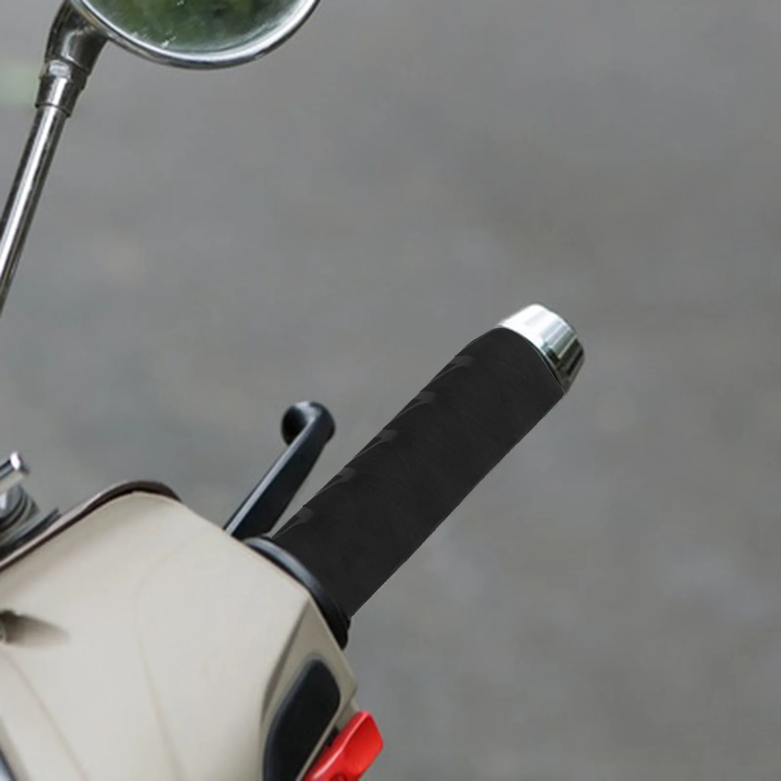 

2Pcs Motorcycle Grip Covers Anti-Slip Comfortable Handlebar Covers Long-Lasting Motorcycle Accessories Motorbike Hand Grip Cover