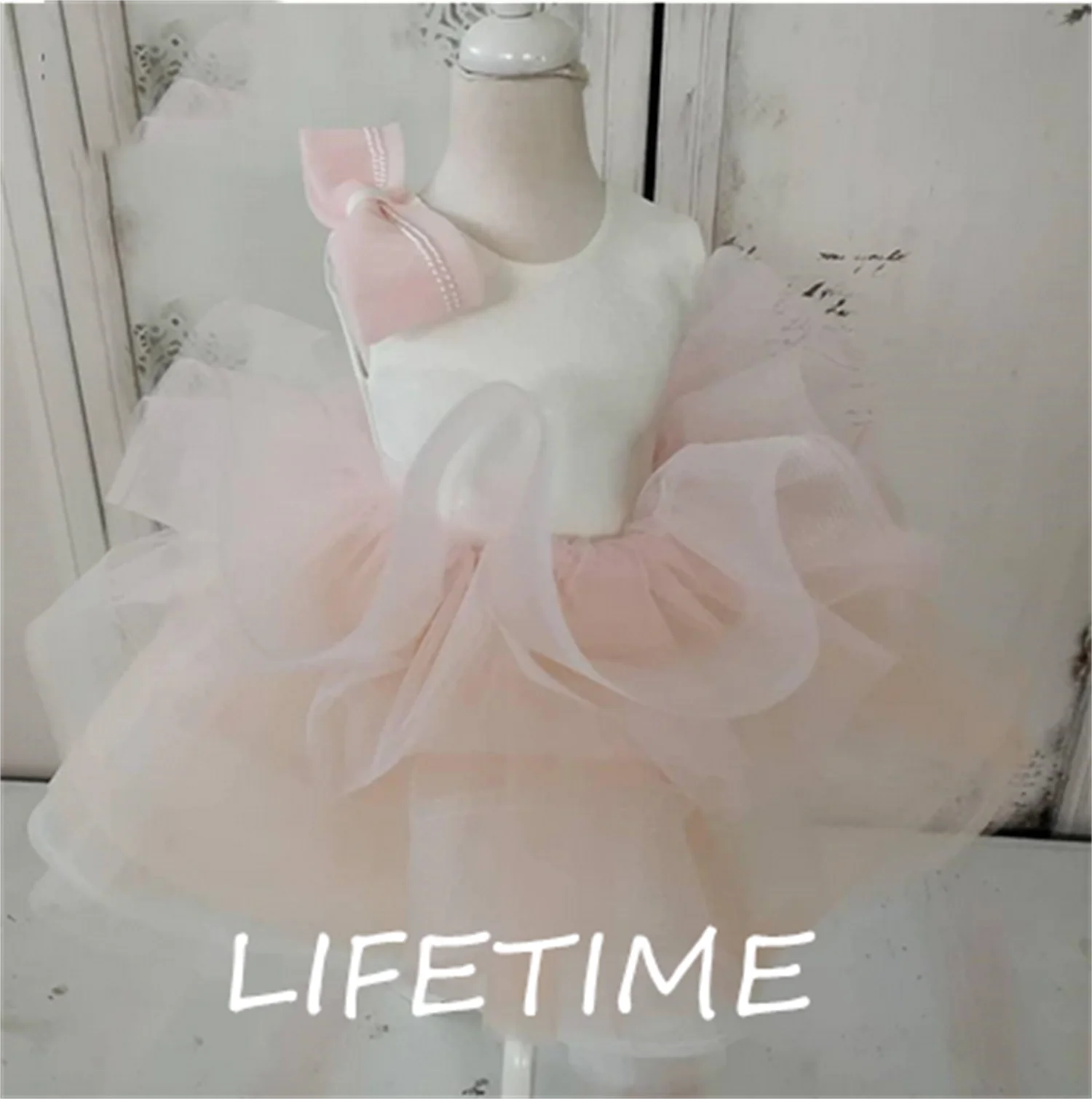 New Puffy Tutu Girls Dresses Infant Toddler Birthday Party Dress Tiered Fluffy Skirt Girls Pageant Gown Photogragh for Ceremony