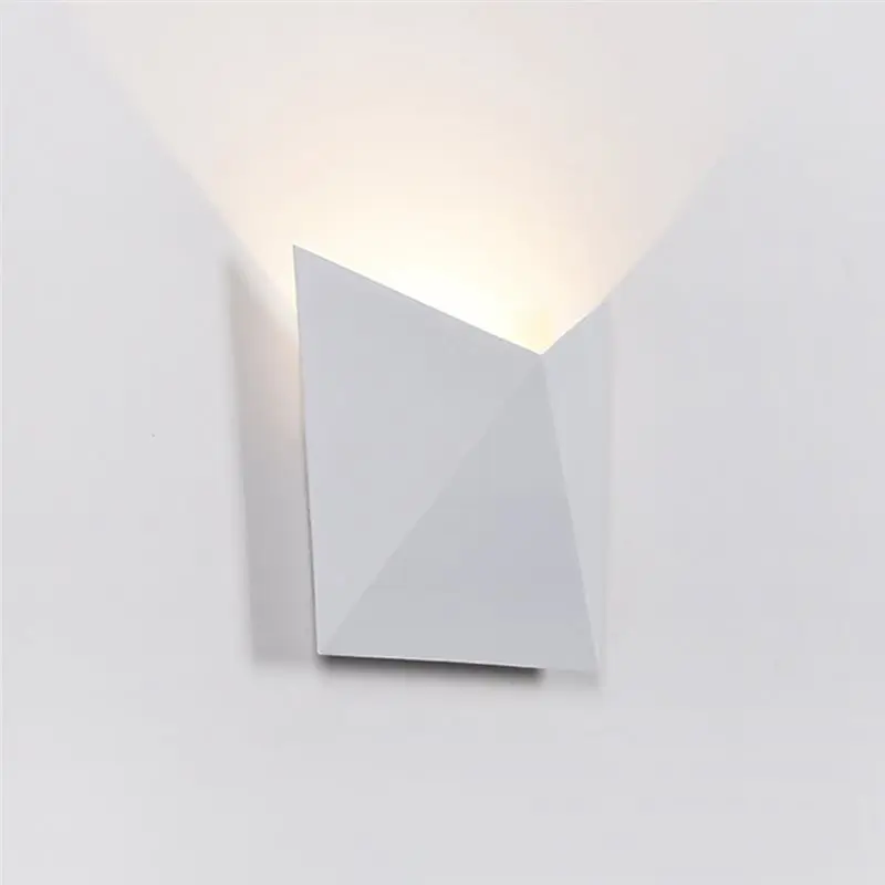 lampe-murale-led-exterieure-etanche-luminaires-muraux-exterieurs-modernes-en-aluminium