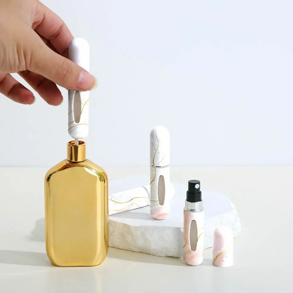 Simpatica mini bottiglia di profumo da 5 ml riutilizzabile a prova di perdite contenitori cosmetici vuoti spray atomizzatore bottiglia da viaggio