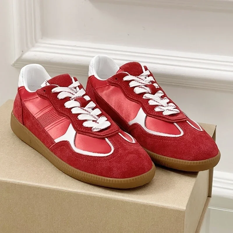 

Повседневная женская обувь на плоской подошве 2025 года, модная классическая обувь на шнуровке с круглым носком, дышащая универсальная легкая весенне-осенняя прогулочная обувь