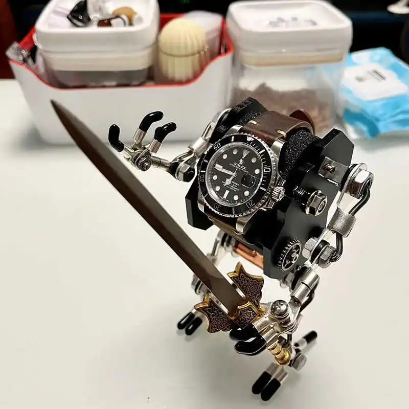 Metal Robot Watch Stand Creative Wrist Watch Storage Holder Model Watches Display Rack Mechanical Watches Showcase Frame for Men